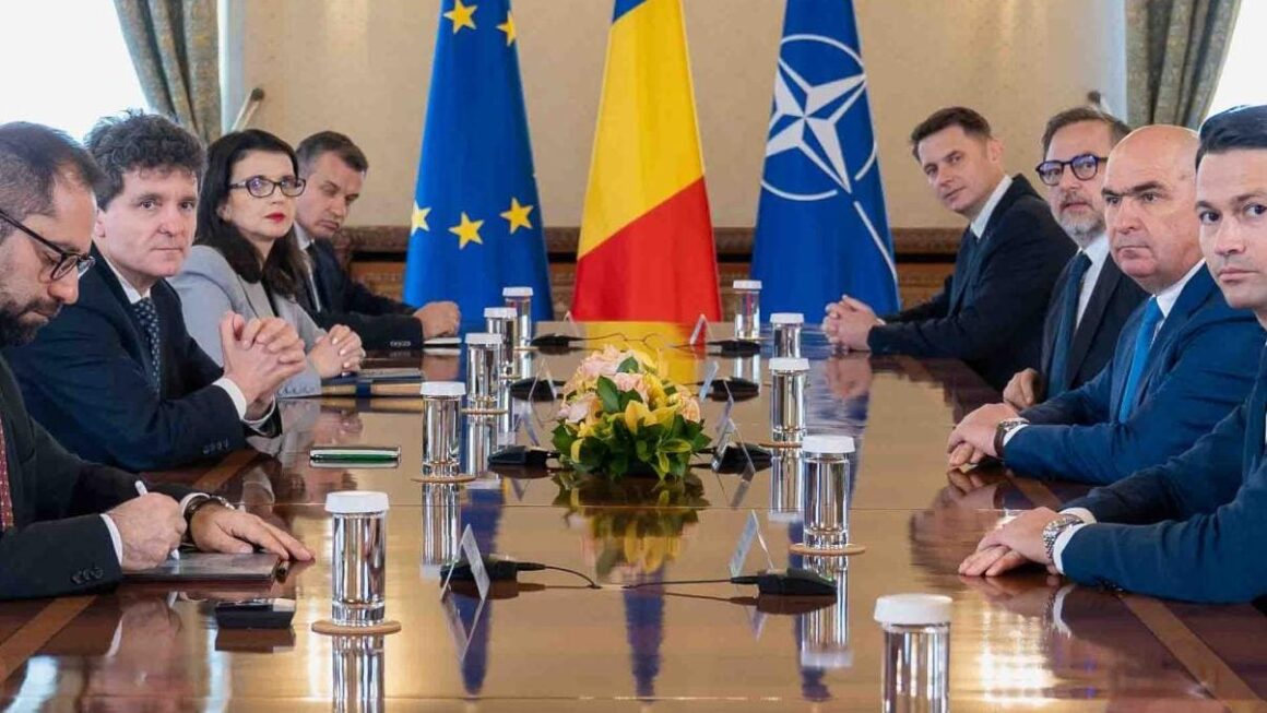 noi-discutii-nicusor-dan-sorin-grindeanu-ilie-bolojan-dominic-fritz-kelemen-hunor-premier-guvern-e1783919204500.jpg Fără concluzii după ce Nicușor Dan a discutat cu liderii PSD, PNL, USR și UDMR despre un nou premier