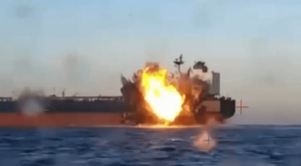 petrolier.png Un petrolier încărcat cu GPL a explodat în Marea Neagră