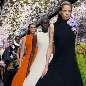 poza-moda-959x675.webp.webp Parisul dă startul unei noi ere în haute couture