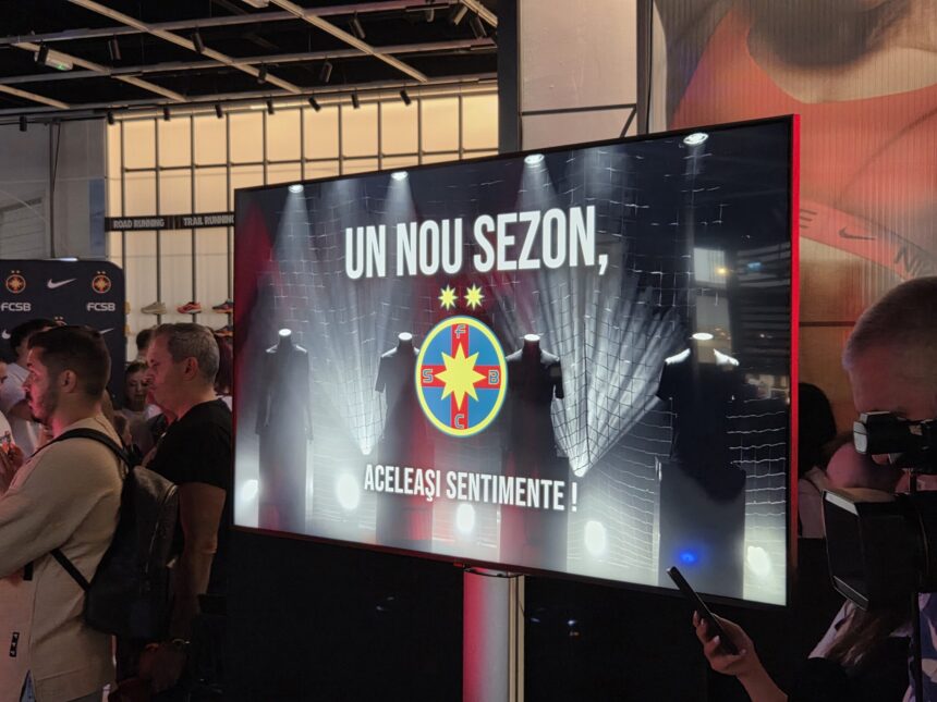 prezentare-noul-tricou-fcsb-sezonul-2026-2027-birligea-tanase-multime-sute-fani-scaled.jpeg Cum arată noul tricou FCSB pentru sezonul 2026-2027! Show la prezentare cu Bîrligea şi Tănase