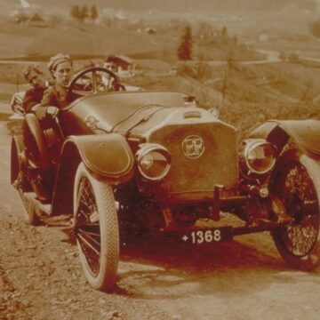 De ce mașinile au fost trase de cai, cu motorul oprit, timp de 25 de ani într-o regiune din Elveția. Legea bizară care i-a încurcat pe șoferi