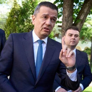 Condiția pusă de Grindeanu lui Bolojan pentru a începe negocierile despre cine va da primul premierul la rotativă guvernamentală