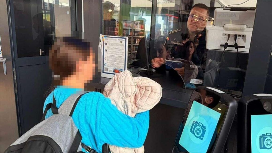 sistemul-cu-scanare-faciala-si-amprente-se-extinde-la-toate-frontierele-romaniei-inclusiv-la-aeroportul-otopeni-din-2-martie-2026-e1771934160531.jpg a confundat două surori gemene în România