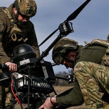 soldati-dintr-o-unitate-de-drone-a-ucrainei-foto-hepta-scaled-e1783283435582.jpg „Cele mai mari salarii din lume pentru infanterie”
