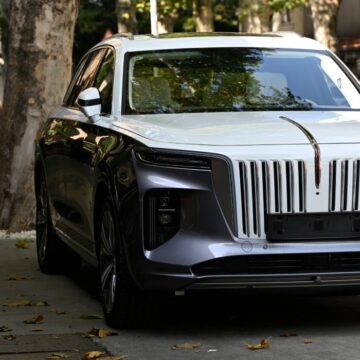 suv-ul-electric-de-lux-chinezesc-hongqi-e-hs9.jpg A plătit 80.000 de euro pe un SUV electric chinezesc de lux dar l-a dat înapoi după trei ani de probleme