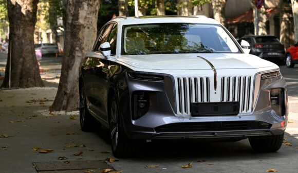 suv-ul-electric-de-lux-chinezesc-hongqi-e-hs9.jpg A plătit 80.000 de euro pe un SUV electric chinezesc de lux dar l-a dat înapoi după trei ani de probleme