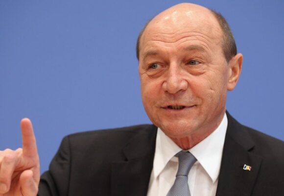 traian-basescu-06-e1783313347550.jpg Băsescu spune că Nicușor Dan are cea mai mare vină pentru că România nu are premier după ce Bolojan a fost demis
