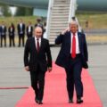 Donald Trump a discutat separat cu Vladimir Putin și Volodimir Zelenski despre războiul din Ucraina. Kremlinul spune că liderul american s-a oferit să contribuie la găsirea unei soluții