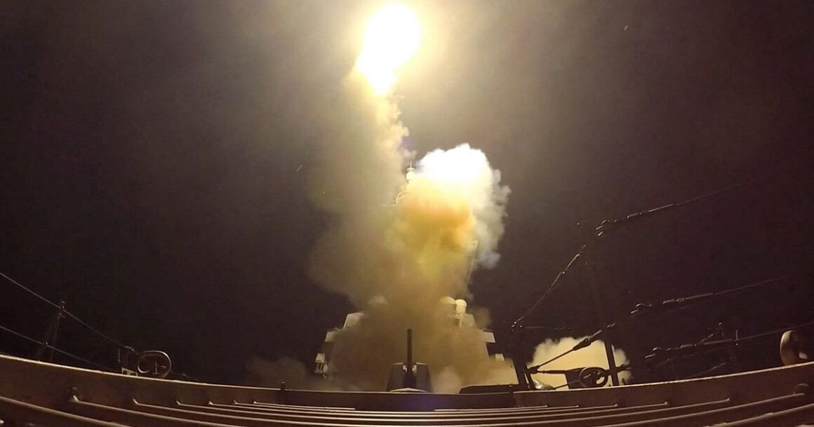 us-1.jpg Statele Unite au atacat Iranul pentru a șaptea noapte consecutivă. Trump extinde campania militară, iar analiștii se tem de o invazie terestră