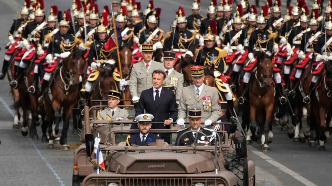 ziua-fantei-macron-1200x675.webp.webp Parada militară impresionantă de Ziua Franței, ultima găzduită de Macron. Participă și militarii români – Aleph News