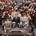 Parada militară impresionantă de Ziua Franței, ultima găzduită de Macron. Participă și militarii români – Aleph News