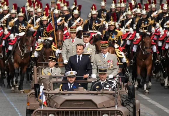 Parada militară impresionantă de Ziua Franței, ultima găzduită de Macron. Participă și militarii români – Aleph News