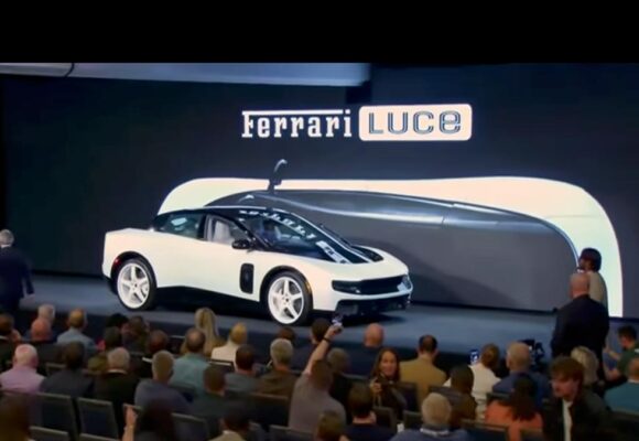 FERRARILUCEAPH.jpg Ferrari Luce, vândut cu 40 de milioane de dolari la licitație