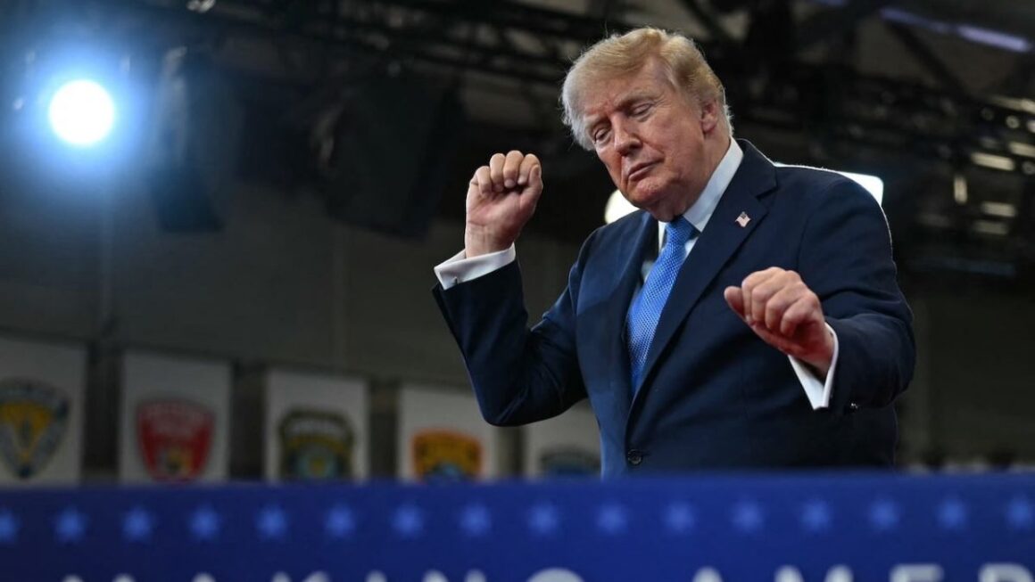 TRUMPPORTOCALIU-1200x675.jpg Trump declară că Strâmtoarea Ormuz este „teritoriu american”