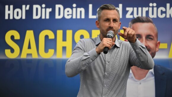 candidatul-afd-ulrich-siegmund-numit-de-spiegel-drept-cel-mai-periculos-om-din-germania-foto-profimedia-e1786824125196.jpg „Cel mai periculos om” din Germania este pe cale să obțină un scor istoric pentru extrema dreaptă și să preia conducerea unui land