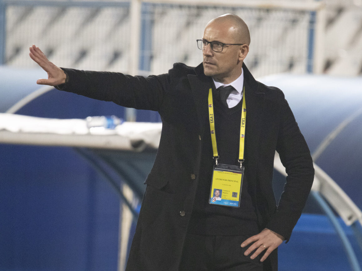dan-vasilica-acuzatii-grave-situatie-superliga-date-falsificate.jpg „Le arată patronilor date falsificate!”. Acuzații grave despre ce se întâmplă în Superliga
