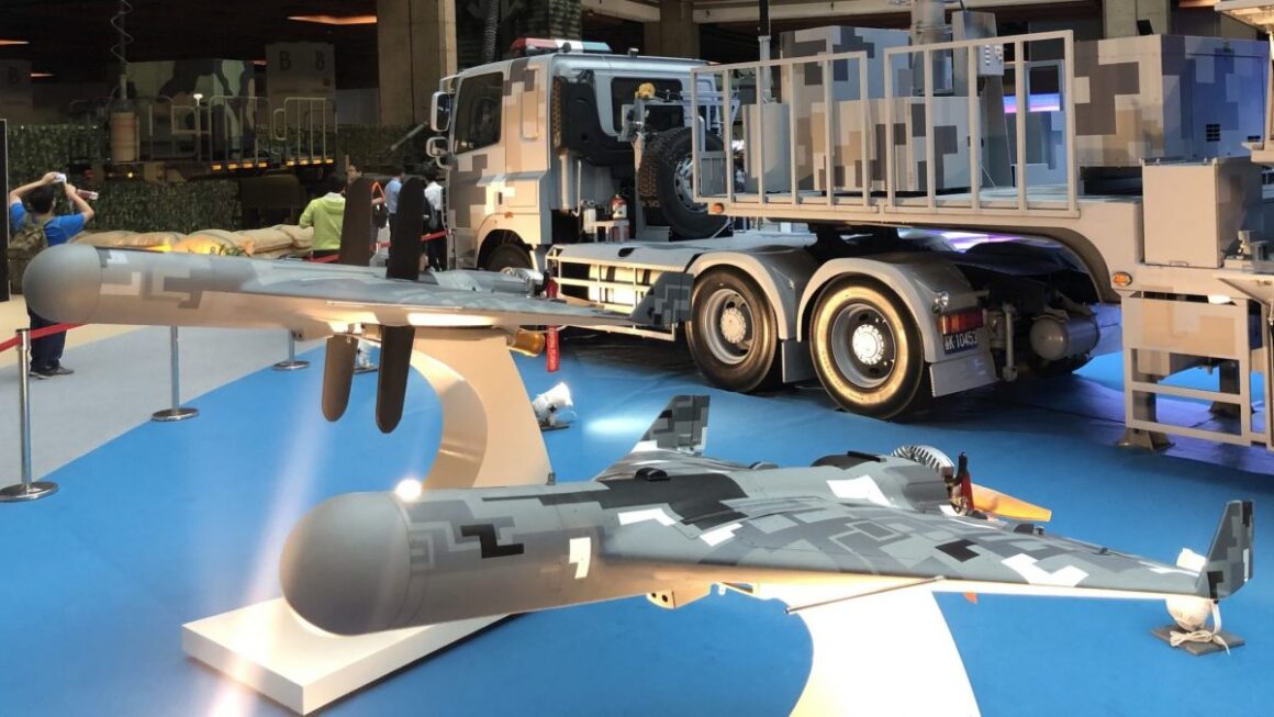 drones-1200x675.jpg Taiwanul pregătește „iadul dronelor” pentru a descuraja invazia Chinei. Strategia, inspirată de Ucraina