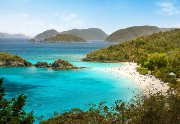 Nu știi unde să mergi în concediu? Global Beach Index 2026 îți arată care sunt cele mai frumoase plaje din lume – Aleph News