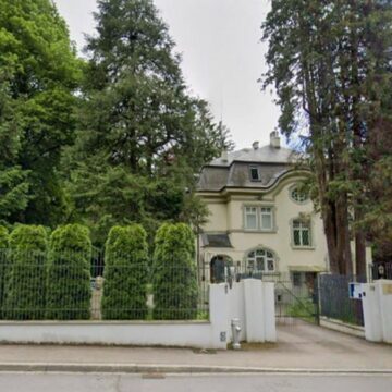 mae-1200x675.jpg Incendiu la Ambasada României din Elveţia, după ce un dispozitiv incendiar improvizat a fost plasat lângă gardul exterior. Ce spune MAE