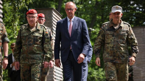 merz-armata-1200x675.jpg Germania pregătește discret reintroducerea serviciului civil obligatoriu