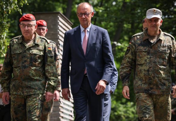 merz-armata-1200x675.jpg Germania pregătește discret reintroducerea serviciului civil obligatoriu