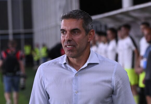 nuno-campos-reactie-meci-dinamo-voluntari.jpg Nuno Campos își ține jucătorii cu picioarele pe pământ după ce Dinamo a făcut instrucție cu FC Voluntari