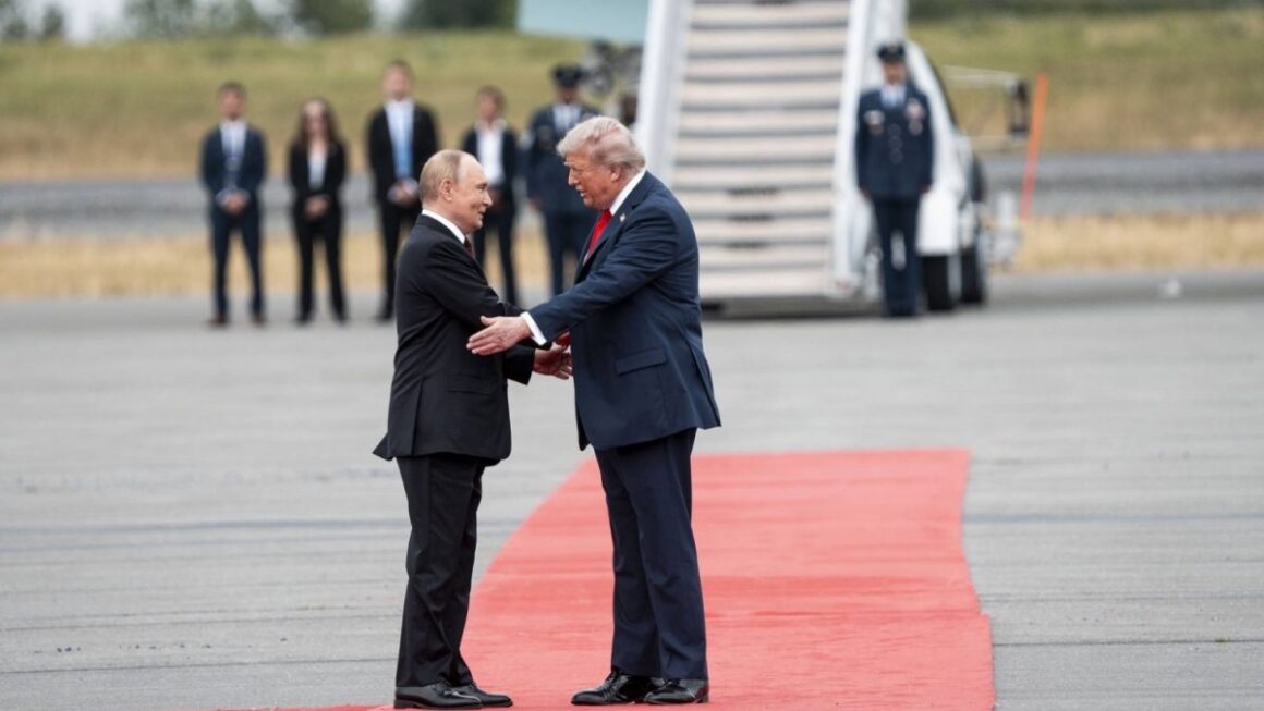 putin-trump-1200x675.jpg Senatul SUA a aprobat un amplu pachet de sancțiuni împotriva Rusiei și Iranului. Măsurile îl vizează inclusiv pe Putin