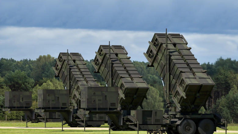 racheta-e.jpg Rusia a lansat un atac masiv cu rachete și drone asupra Kievului