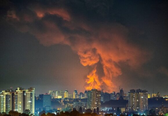 russ-1200x675.jpg Rusia intensifică atacurile asupra regiunii Kiev. Un copil a fost ucis