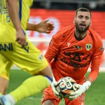 Scene şocante la Petrolul – Rapid 0-2. Zima a sărit la bătaie cu un rival