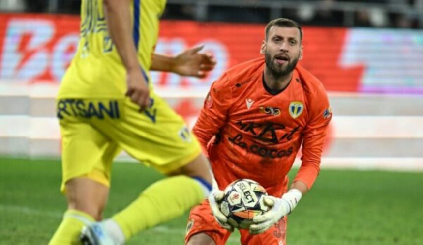 Scene şocante la Petrolul – Rapid 0-2. Zima a sărit la bătaie cu un rival