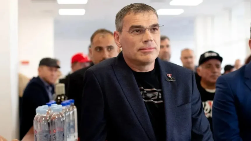 uta-arad-superliga-investitori.webp.webp Se poate naște o nouă forță în Superliga! Străinii vor să cumpere UTA Arad: „Negociem cedarea acționariatului”
