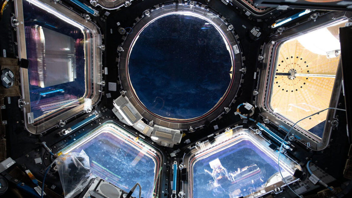 2023-science-review-night-cupola.jpg Medicamentele viitorului vor veni din Spațiu