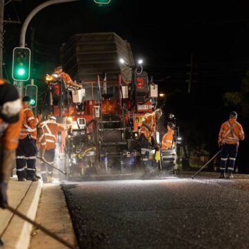 O țară a luat 136.000 de pahare de cafea și 1.200.000 de sticle și a făcut drumuri din ele