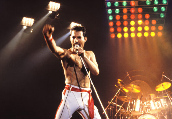 Geaca purtată de Freddie Mercury a fost vândută