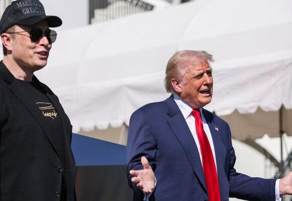 elon-musk-donald-trump-tesla-white-house.jpg Trump lansează America.gov, platforma A.I. a guvernului