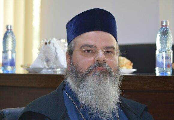 episcopul-husilor-ignatie-trif-1-e1788626722389.jpg Cine este Ignatie Trif, episcopul Hușilor care i-a interzis lui Călin Georgescu acțiunile politice în biserici