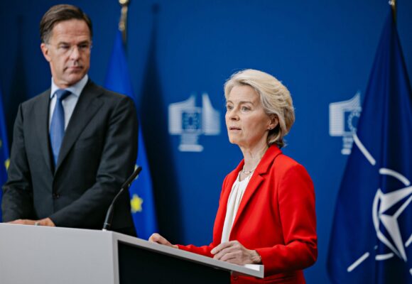 eu-nato.jpg UE pregătește un răspuns de tip „NATO” la atacurile Rusiei
