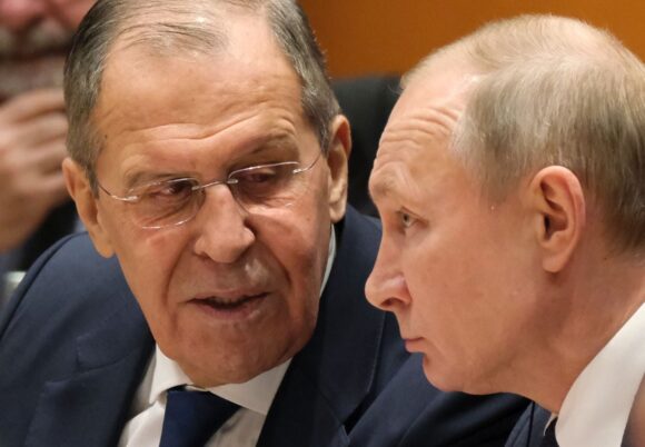 gettyimages-1200531009.jpg Ce urmează după ce Rusia a închis centrele culturale germane și ce reacție pregătește UE