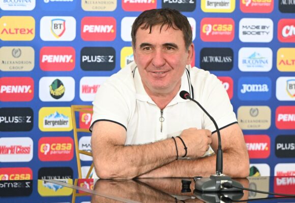 gica-hagi-conferinta-de-presa-inainte-de-suedia-romania-vezi-live-text-de-la-2030-toate-declaratiile-regelui-inaintea-debutului-in-liga-natiunilor-scaled.jpg Gică Hagi live înainte de Suedia – România SEO