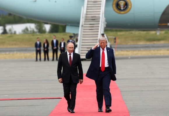 images-15-1.jpg Aduce convorbirea Trump-Putin pacea în Ucraina?