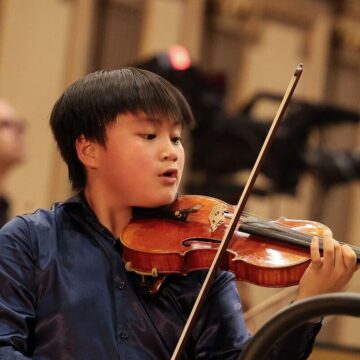 Jayden King, în vârstă de doar 11 ani, a câștigat Concursul George Enescu. Este cel mai tânăr câștigător din istoria competiției, la secţiunea vioară