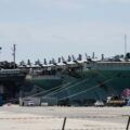 Portavionul USS Abraham Lincoln a acostat în sfârșit după 9 luni pe mare, misiuni în Iran și controverse despre condițiile de la bord. Soldații se relaxează într-o stațiune din Thailanda