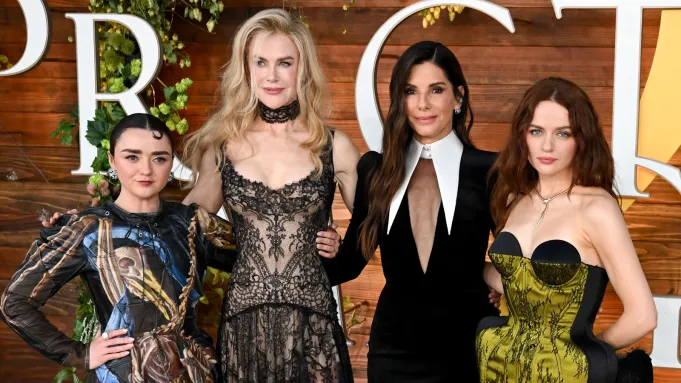 practical-magic-2-red-carpet-photos.webp.webp Ce filme și seriale vezi toamna asta? „Practical Magic”, „Hunger Games” și „Carrie” revin, alături de noi adaptări și seriale