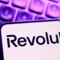 Revolut confirmă o breșă de securitate