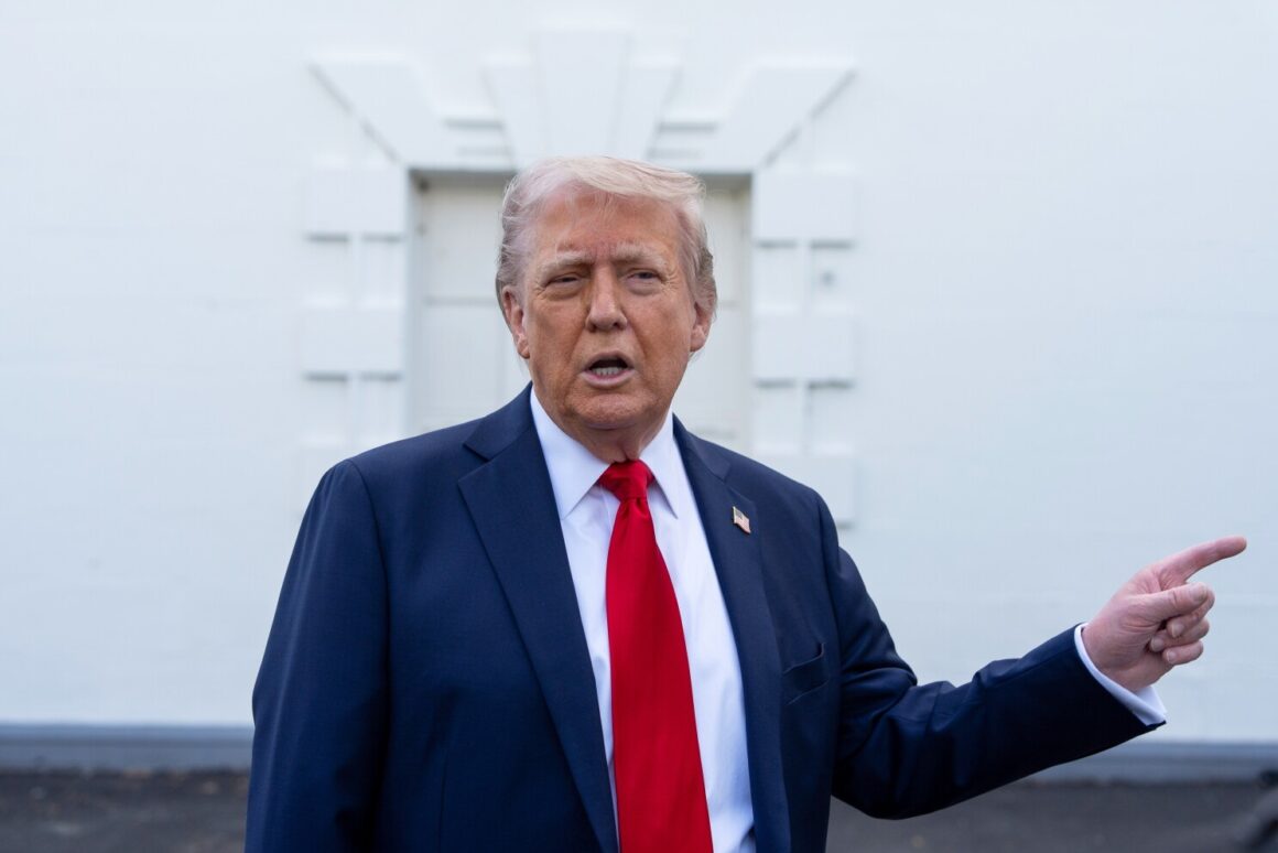 trump-ai-.-.jpg Trump vrea să schimbe denumirea „Inteligenței Artificiale”