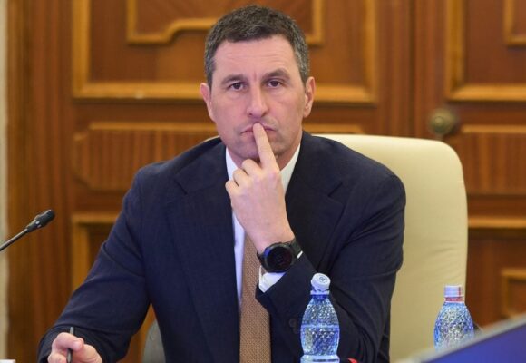 udmr-nu-ia-in-serios-amenintarile-psd-cu-iesirea-din-coalitie-tanczos-barna-noi-cand-spunem-ca-iesim-a-doua-zi-am-iesit-e1774417396186.jpg AUR să nu facă parte din el