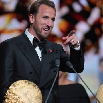 Harry Kane este câștigătorul Balonului de Aur 2026. Atacantul englez este și „Atacantul anului”