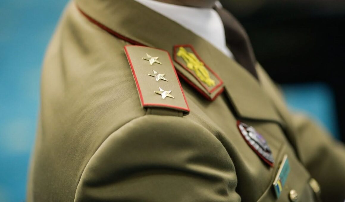858575389_2657445578027208_1352163571773780812_n.jpg Armata României, fără lideri militari