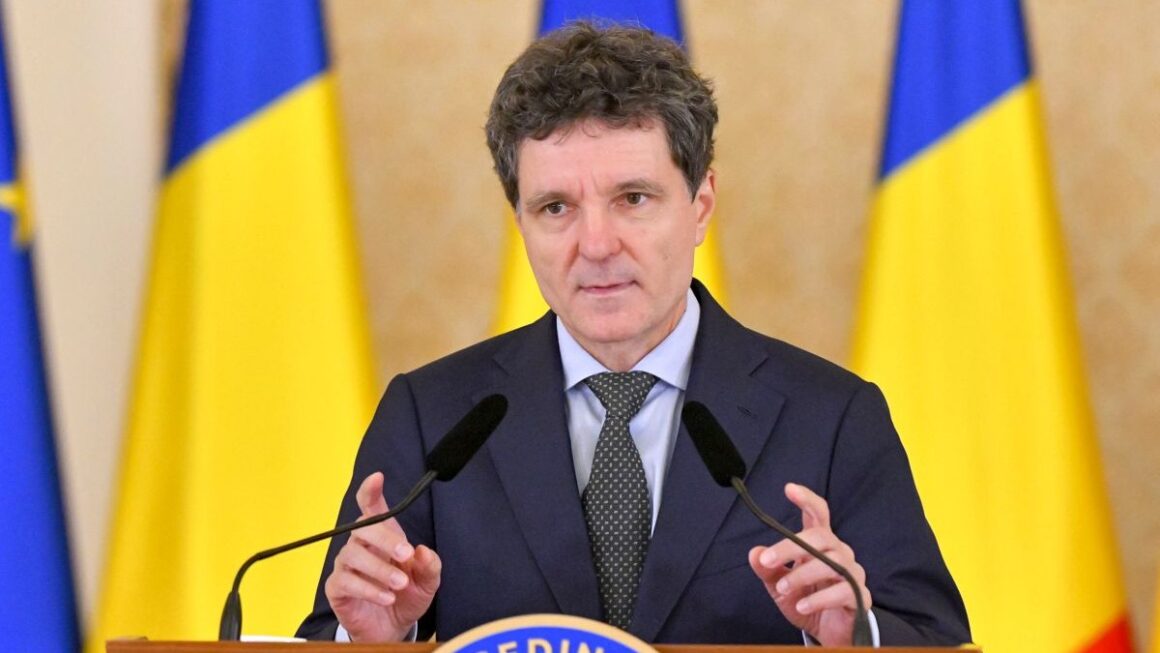 Nicușor Dan a reacționat după atacurile de la școlile din Bistrița și Pitești, produse la interval de 3 zile